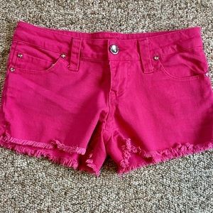 Rue21 pink frayed bottom shorts size 3/4